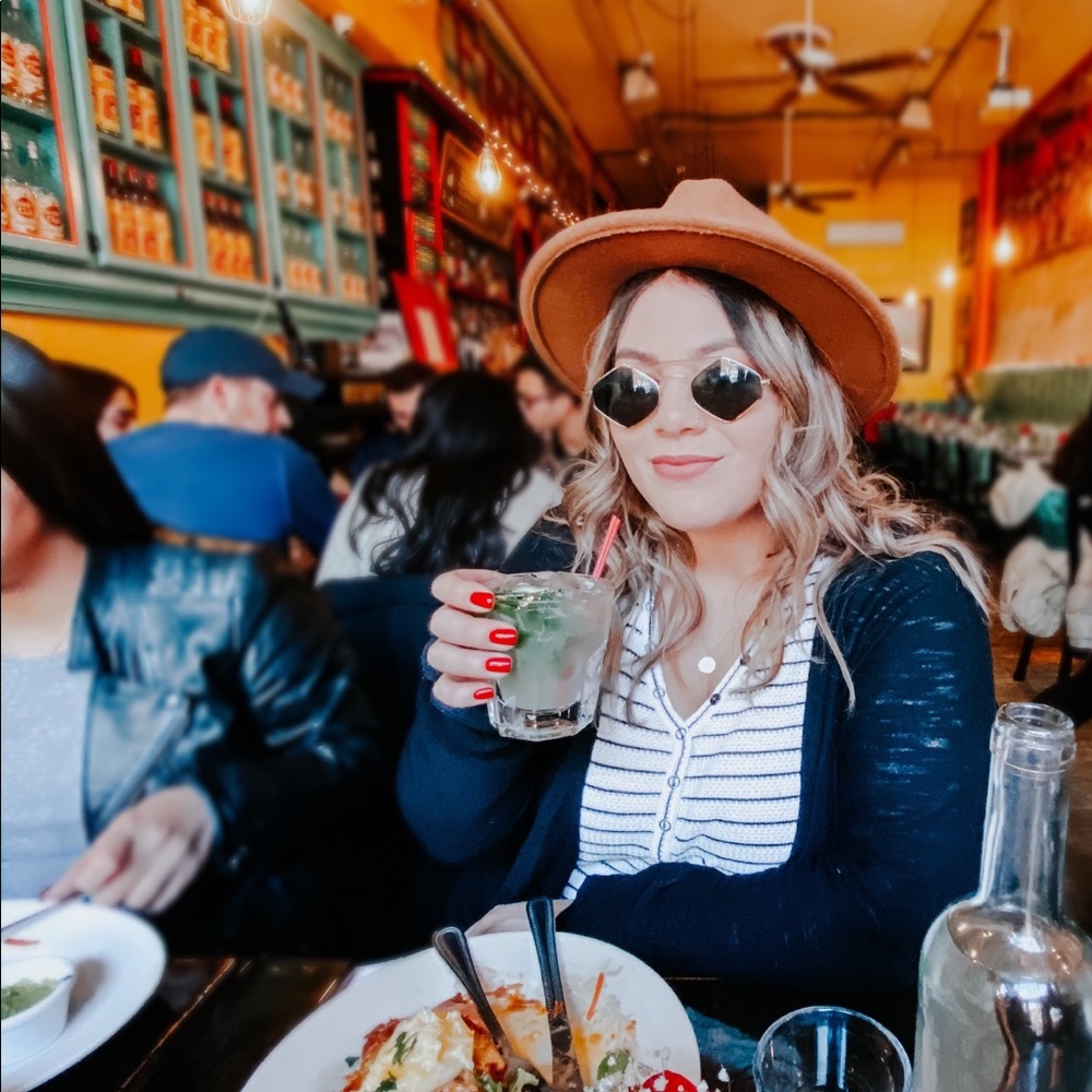 Meet your Posher, Alyssa